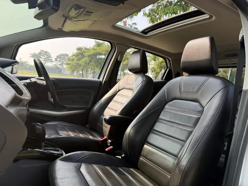 Ford EcoSport Titanium 2014, foto 9