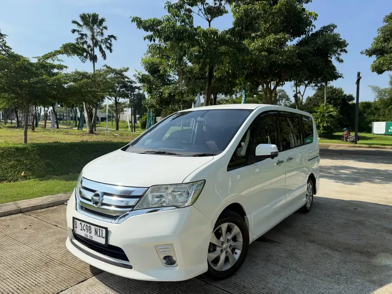 Nissan Serena HWS 2013